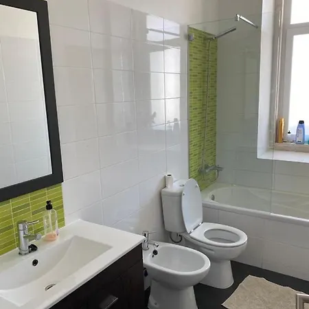 Arroios - Fourth Floor Rum i privatbostad